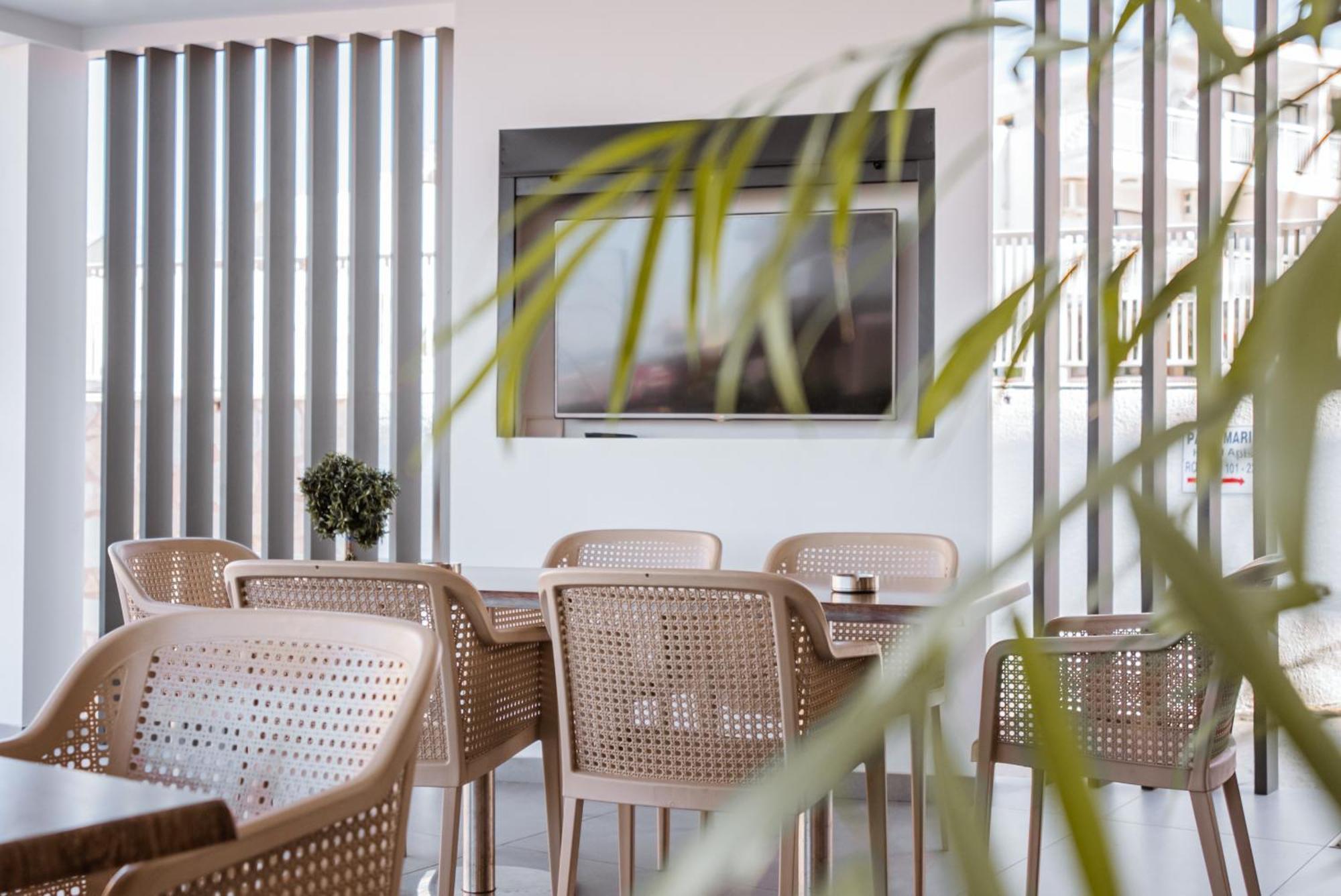 Paul Marie Hotel Apartments 아이아 나파 외부 사진